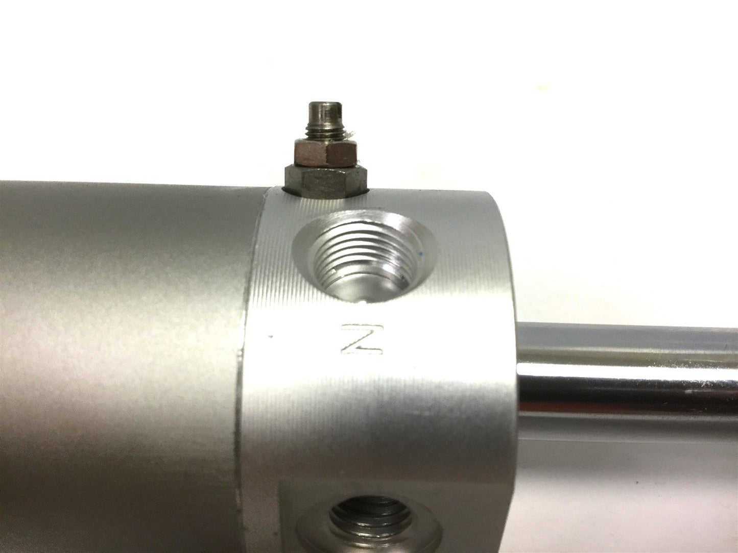 New SMC NCDGWBA32-0900 High Speed/Precision Pneumatic Cylinder, Double Rod