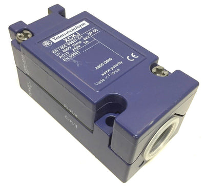 New – Open box Telemecanique ZCKJ115 OsiSense XCKJ Limit Switch High Temp Body 3A @ 240VAC
