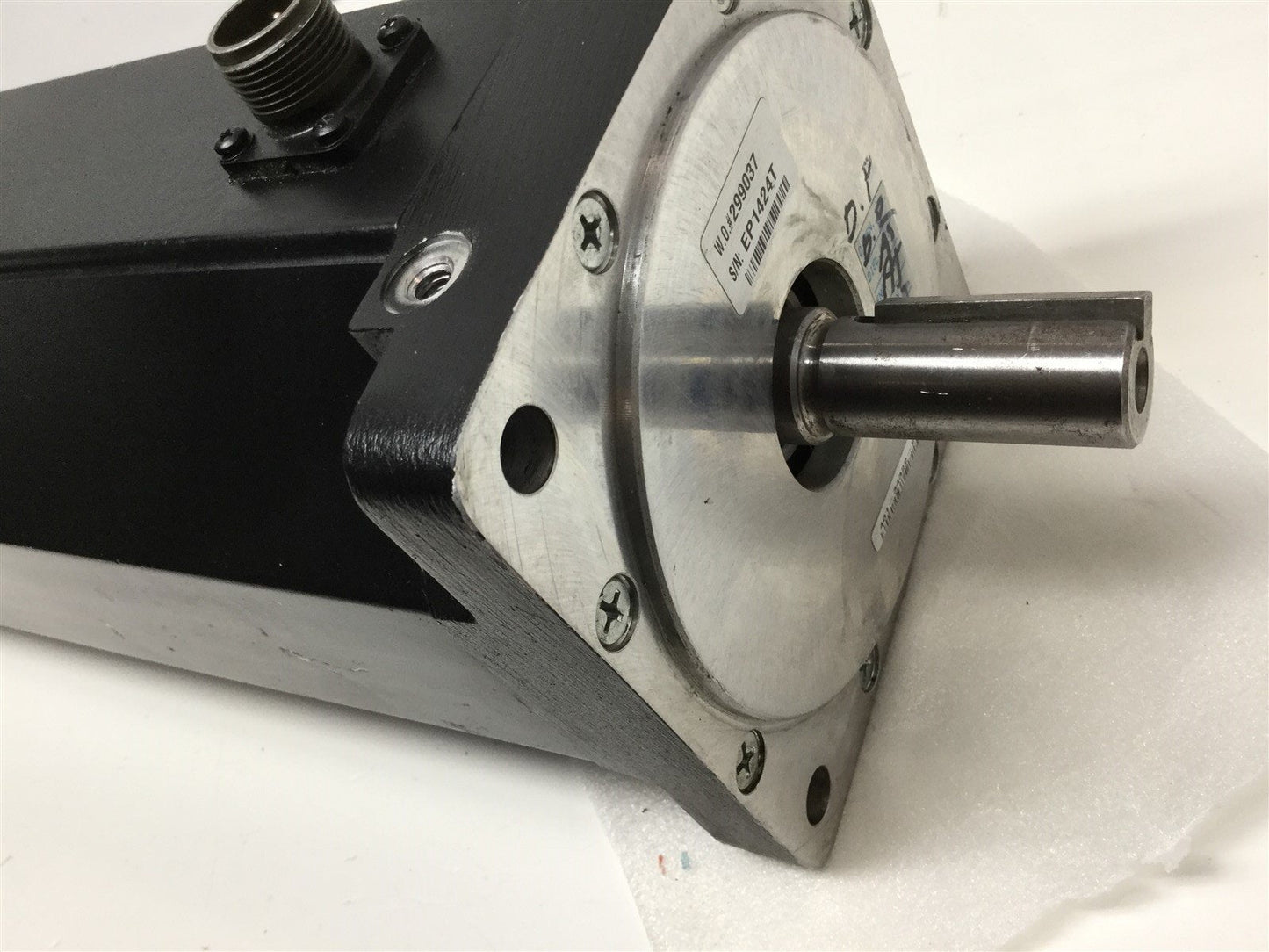 Used Giddings & Lewis FSM490-B24 AC Servo Motor 401-34322-20, 240VAC 3-PH, 3000RPM