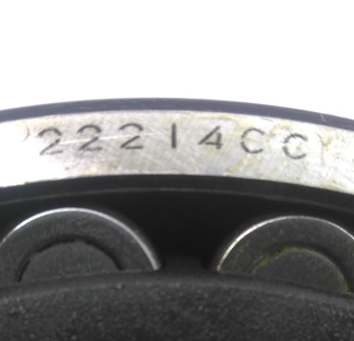 Used SKF 22214 CC Spherical Roller Bearing, 51,000lb., ID: 70mm OD: 125mm W: 31mm
