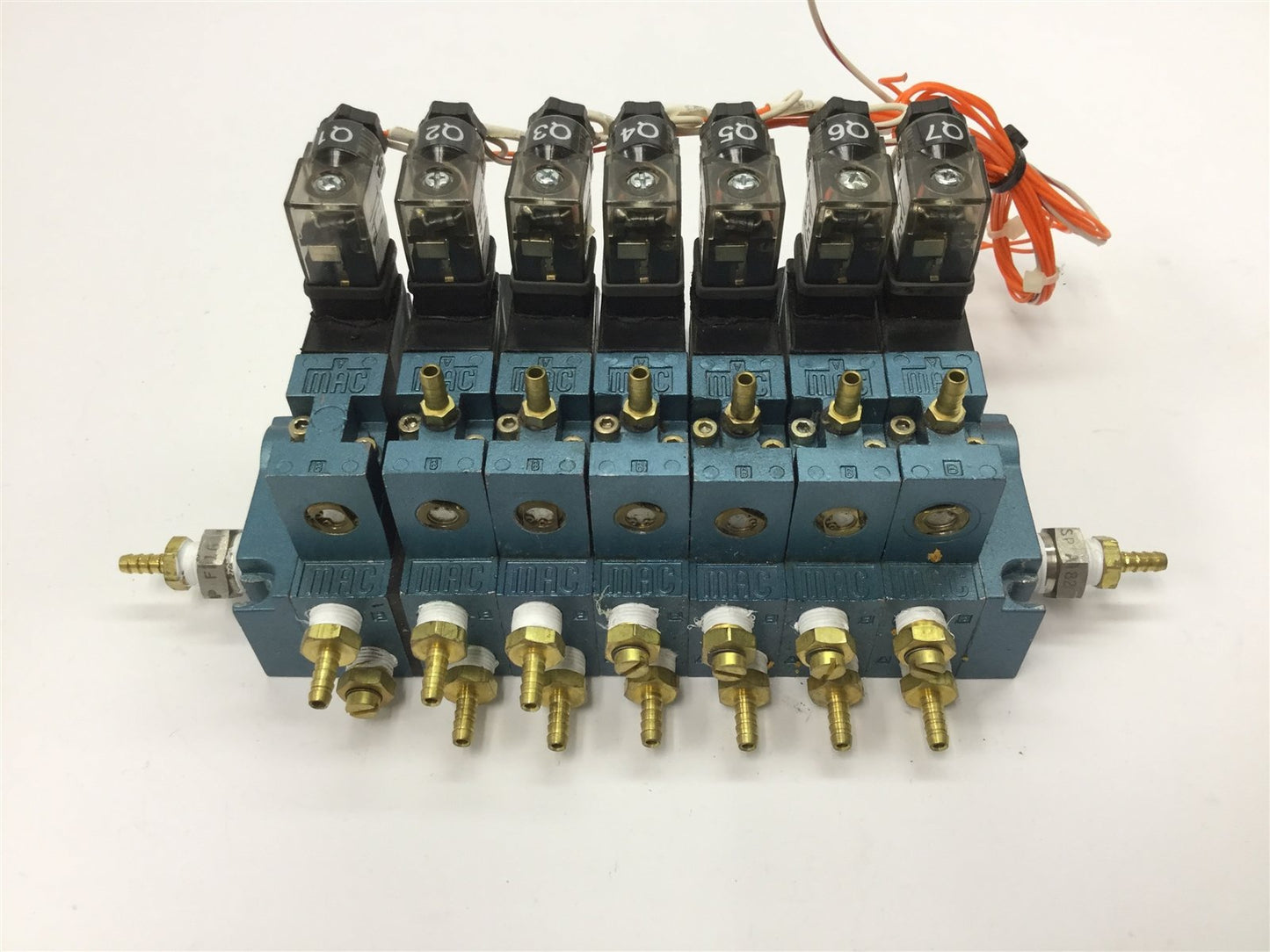 Used Lot of 7 MAC Solenoid Valves, (1x 45A-MAC-DDAJ-2KE, 6x 45A-MAJ-DDAJ-2KE), 24VDC