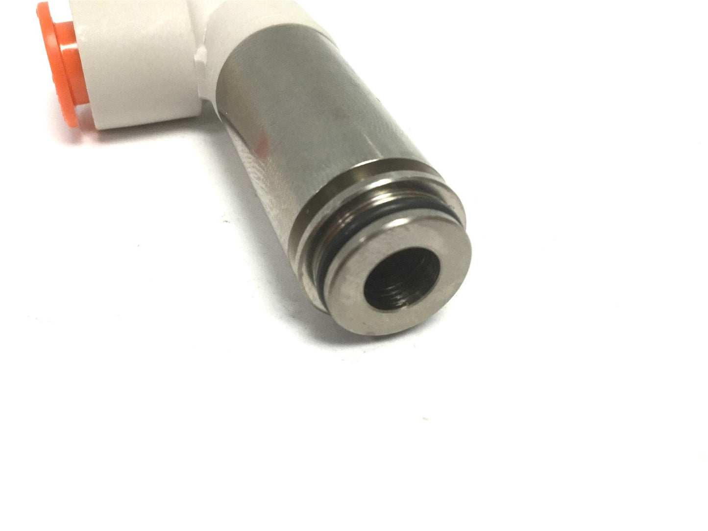 New – Open box Lot of 8 New SMC KQ2L11-14-X225 Solenoid Valve Fittings, Ports: 3/8" Tube