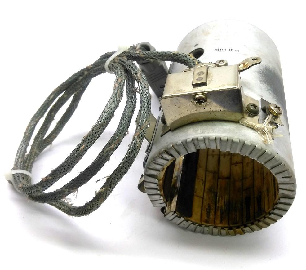 Used 166577-1 Barrel Heater, 3" ID, 4 3/4" OD, 6" Long, 3-Pole Plug, 2400W 240V