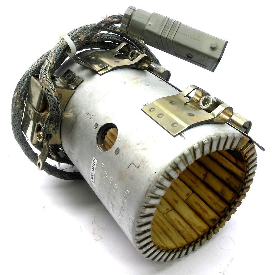 Used 166577-1 Barrel Heater, 3" ID, 4 3/4" OD, 6" Long, 3-Pole Plug, 2400W 240V