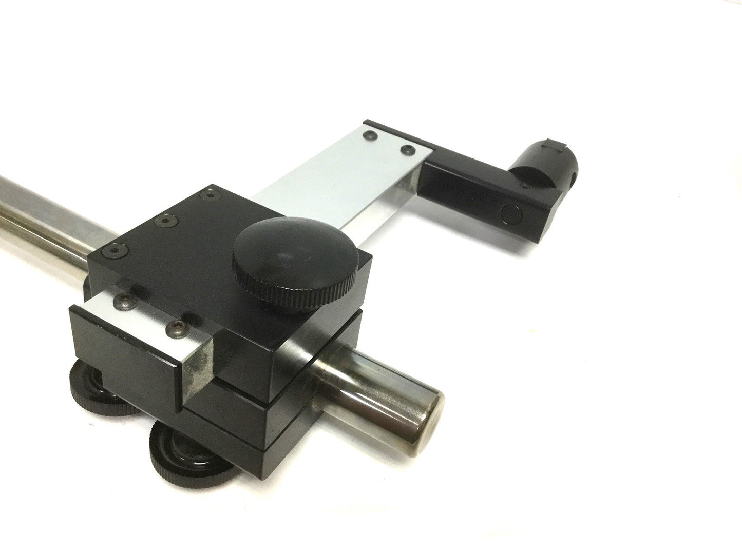 Used Microscope Stand Pole, Height: 450mm, Arm: 215mm, Travel: 115mm, Mount: M12-1.25