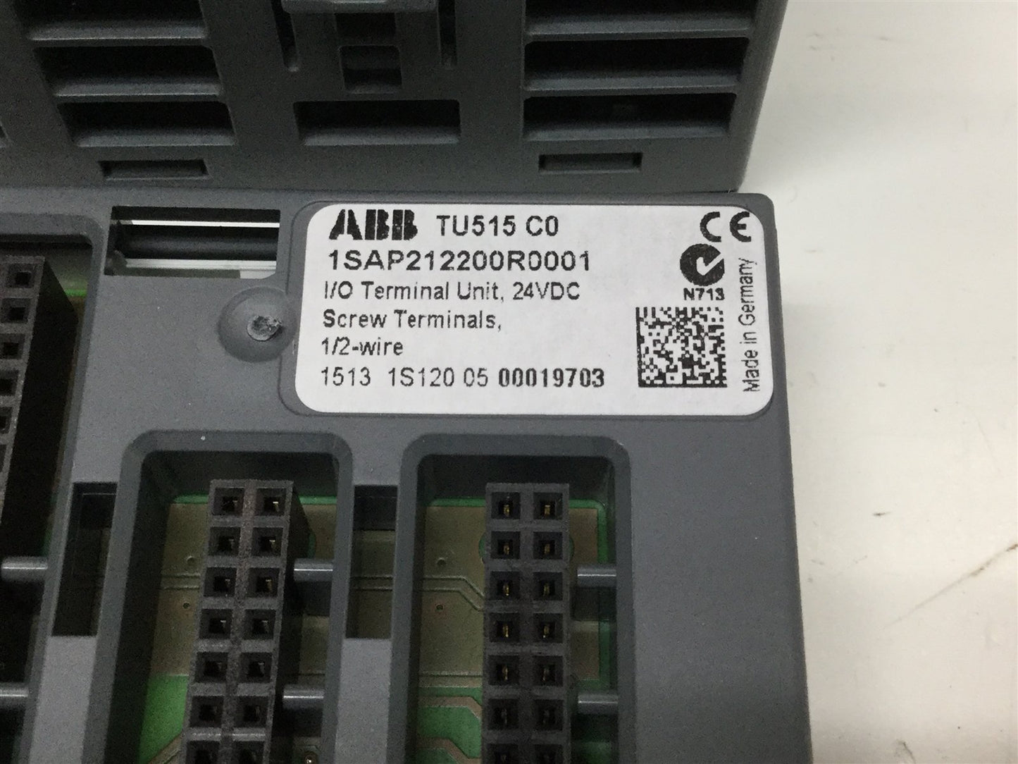 Used ABB AO523 1SAP250200R3001 PLC Analog Output Module, 16 Out, +/-10V, 0/4-20mA