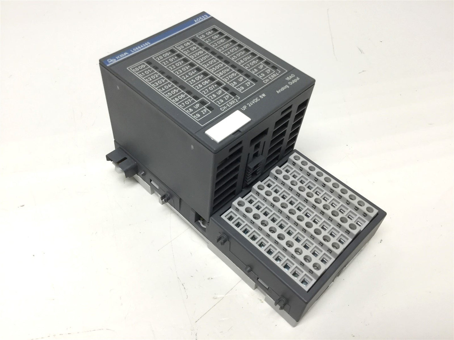 Used ABB AO523 1SAP250200R3001 PLC Analog Output Module, 16 Out, +/-10V, 0/4-20mA