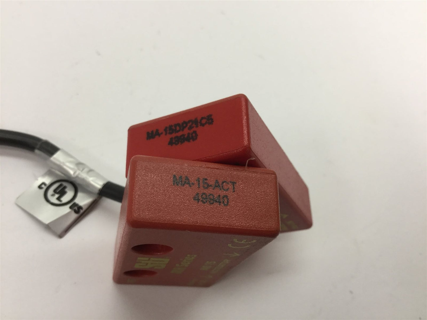 Used Sti MA-15DP21C5 Safety Interlock Switch, 2x N/C, 7-12mm Make and 12-25mm Break