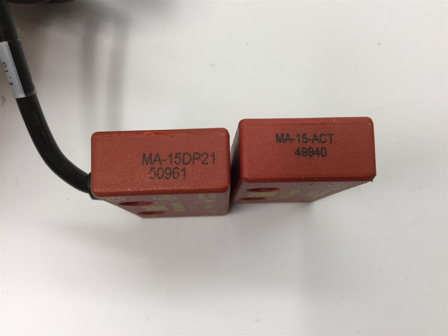 Used Sti MA-15DP21 Safety Interlock Switch, 2x N/C, 7-12mm Make and 12-25mm Break
