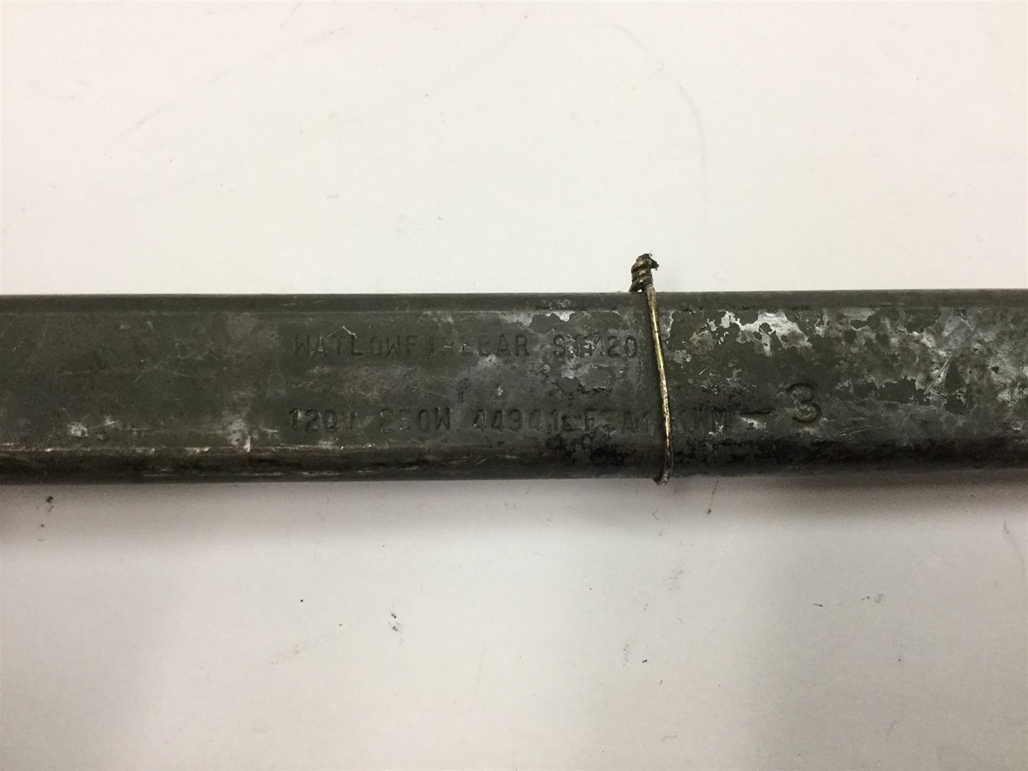 Used Watlow S1M20 Firebar Heater, Voltage: 120VAC, Wattage: 250W, Length: 11.5"