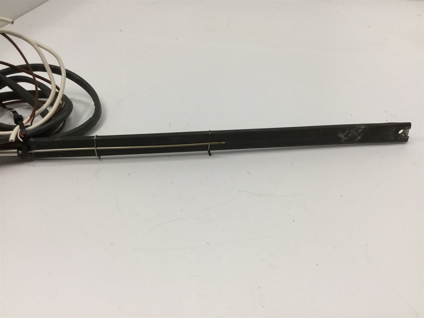 Used Watlow S1M20 Firebar Heater, Voltage: 120VAC, Wattage: 250W, Length: 11.5"