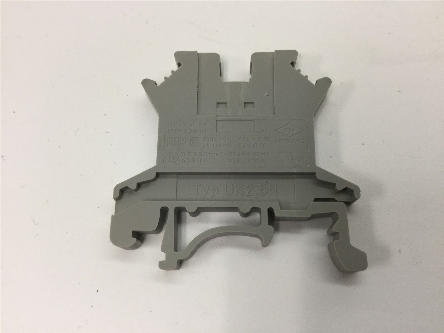 Used Lot of 24 Phoenix Contact UK2.5N Terminal Blocks, Color: Gray, Rating: 800V