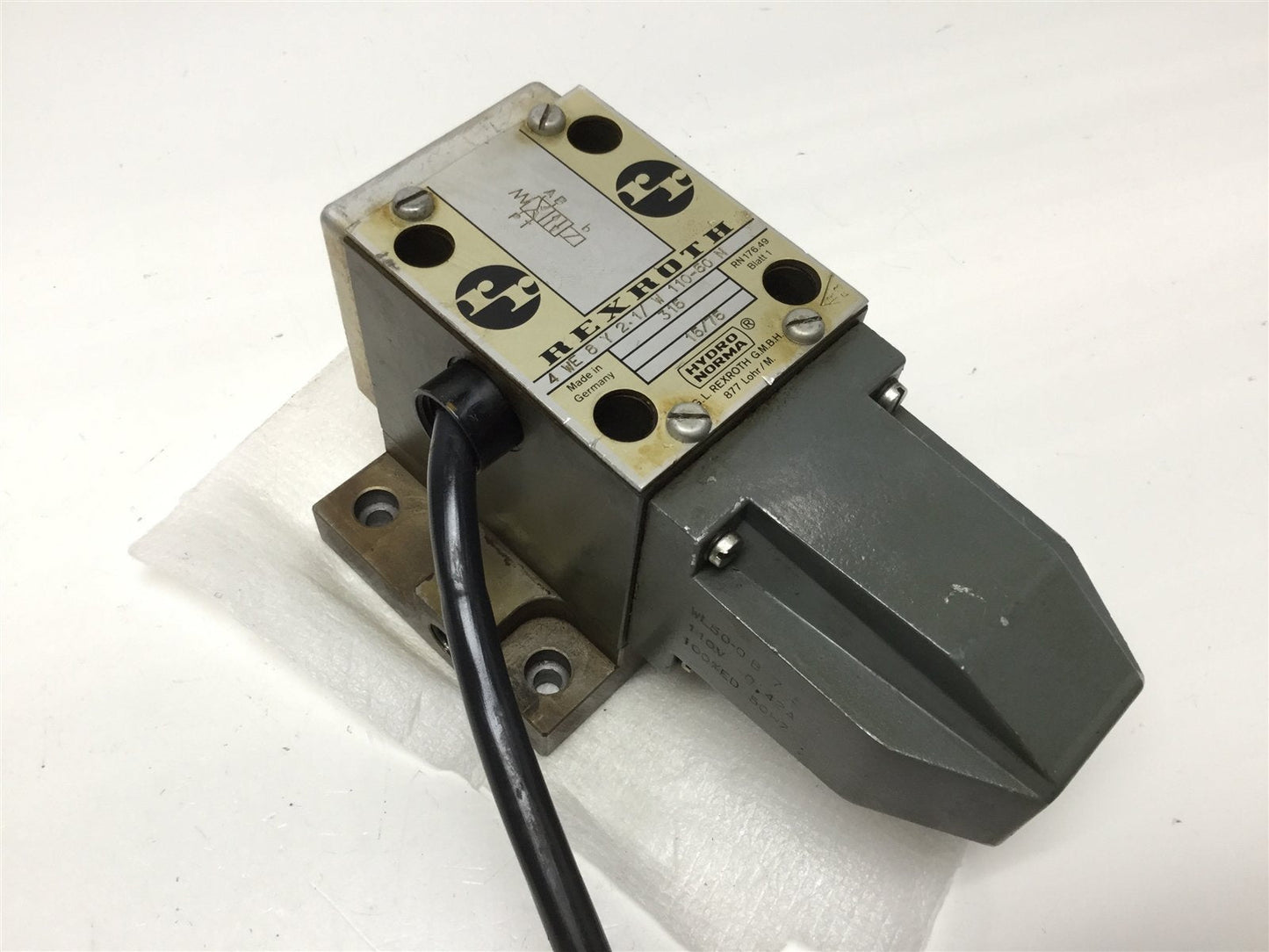 Used Hydro Norma 4WE8Y2.1 Hydraulic Solenoid Directional Control Valve 110VAC Coil