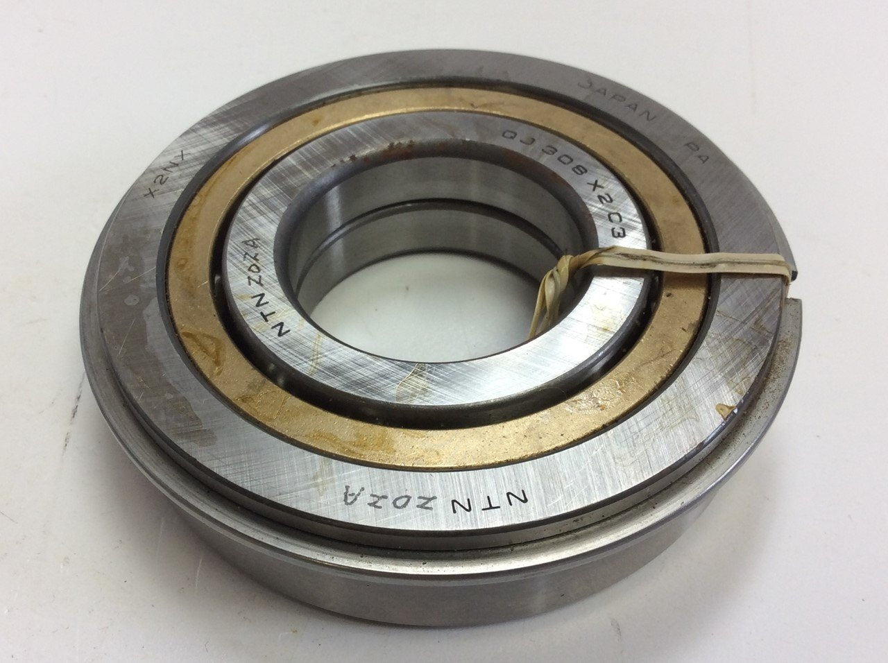 New – Open box NTN QJ308L1NRC3NTN / QJ308X2 C3 Ball Bearing 40 mm Bore x 90 mm OD x 23 mm Width