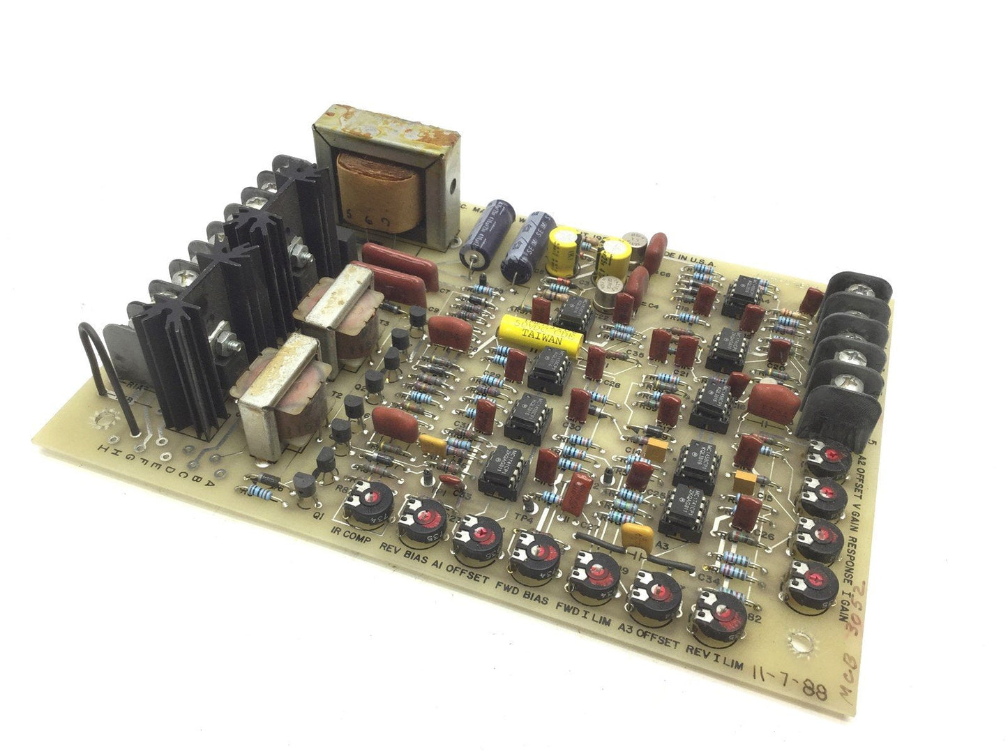 Used Accuweb MCB3052 DC Motor Control Board Dimensions: 8 "x 5.5"