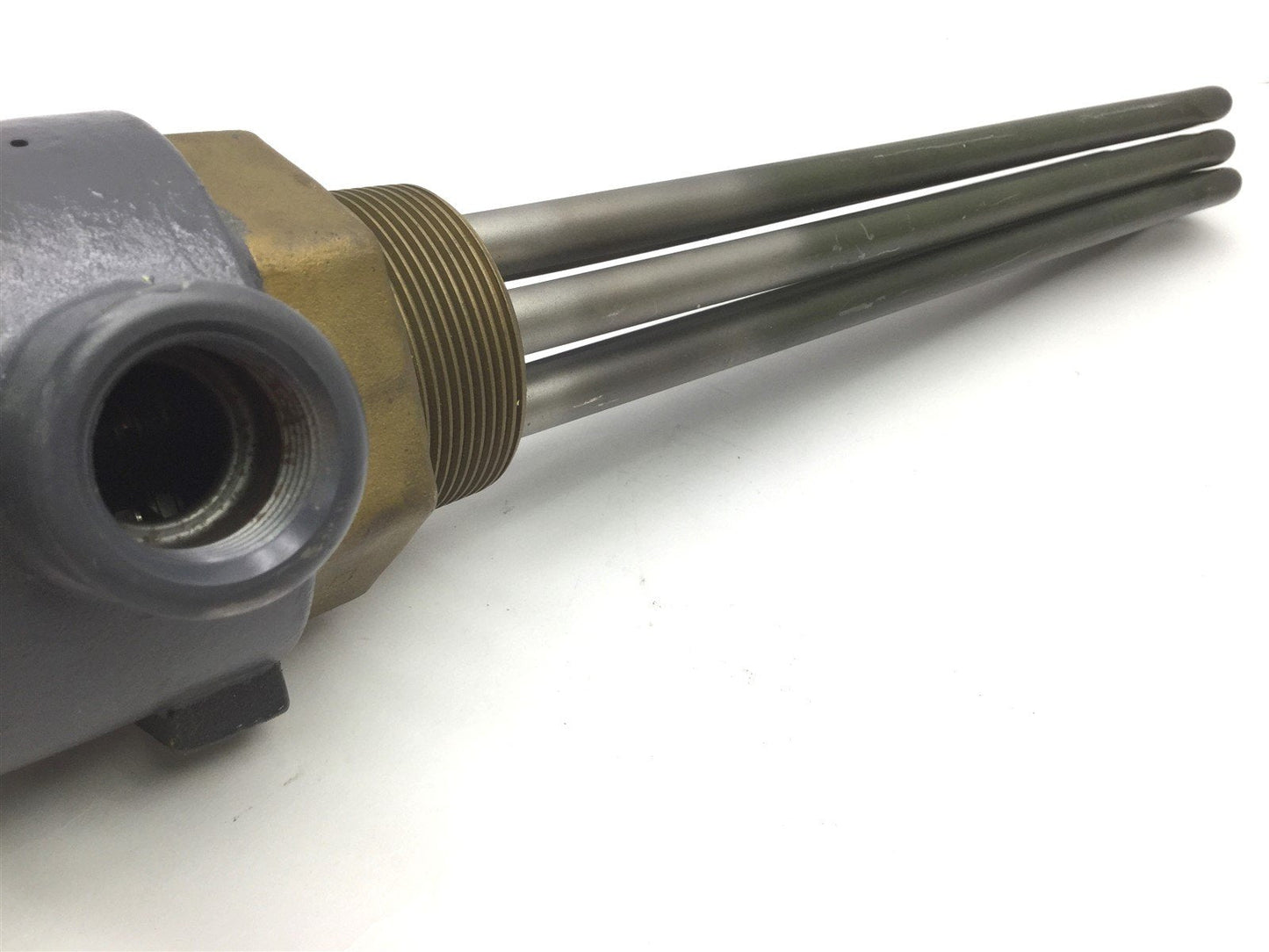 Used Chromalox EMTI-3045E2VXX Immersion Heater, Voltage: 208V, Power: 4.5 KW, 3 Phase