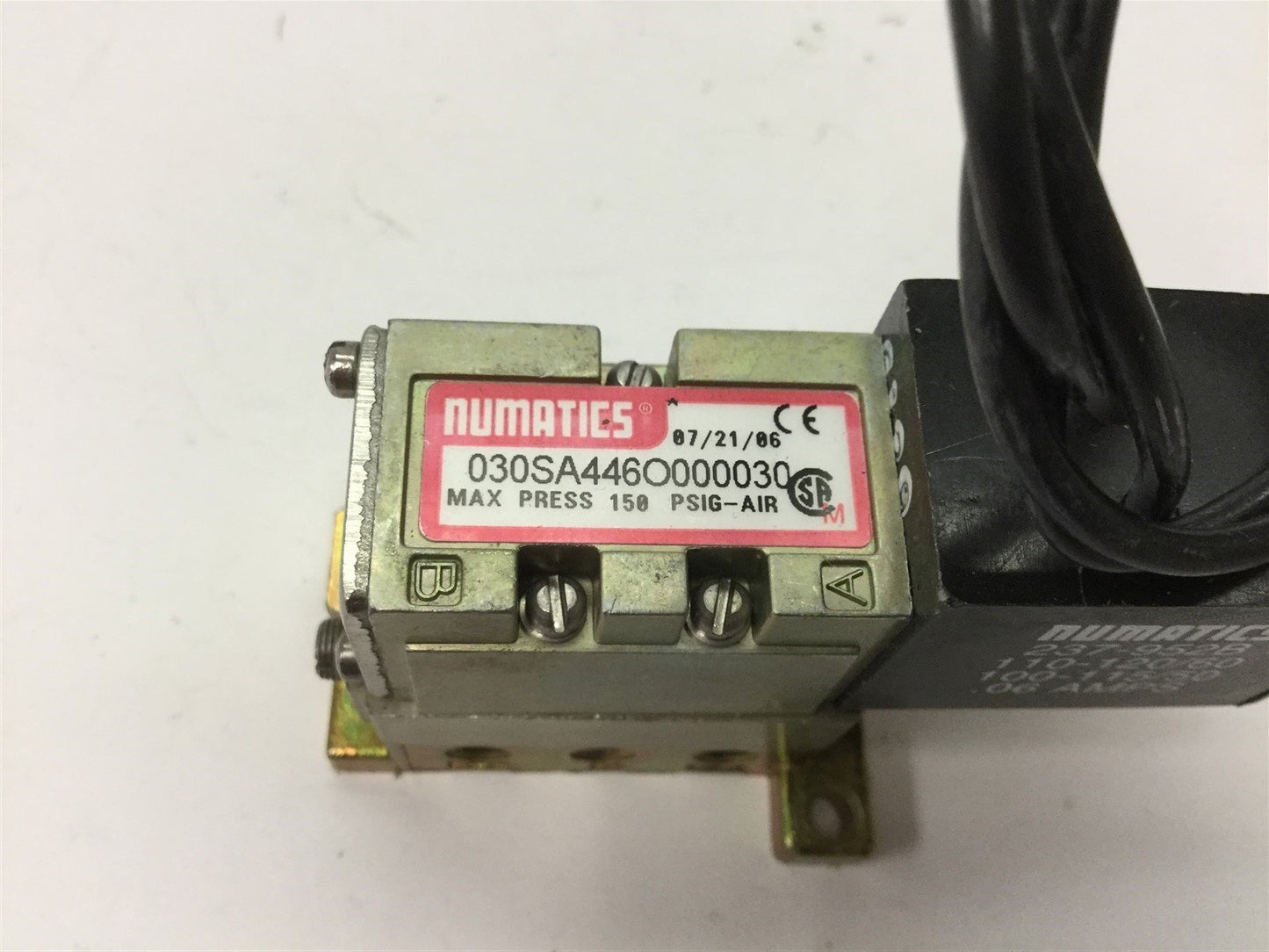 Used Numatics 030SA446O000030 Solenoid Valve, 2-Position 5-Port, Pressure 150psi Max