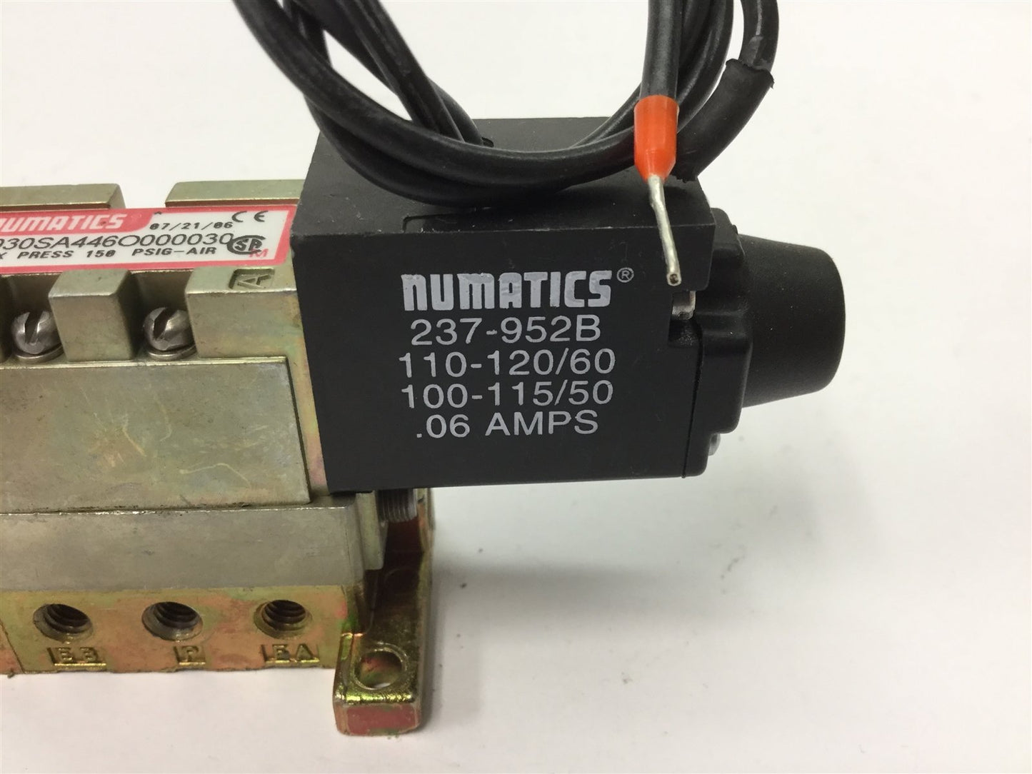 Used Numatics 030SA446O000030 Solenoid Valve, 2-Position 5-Port, Pressure 150psi Max