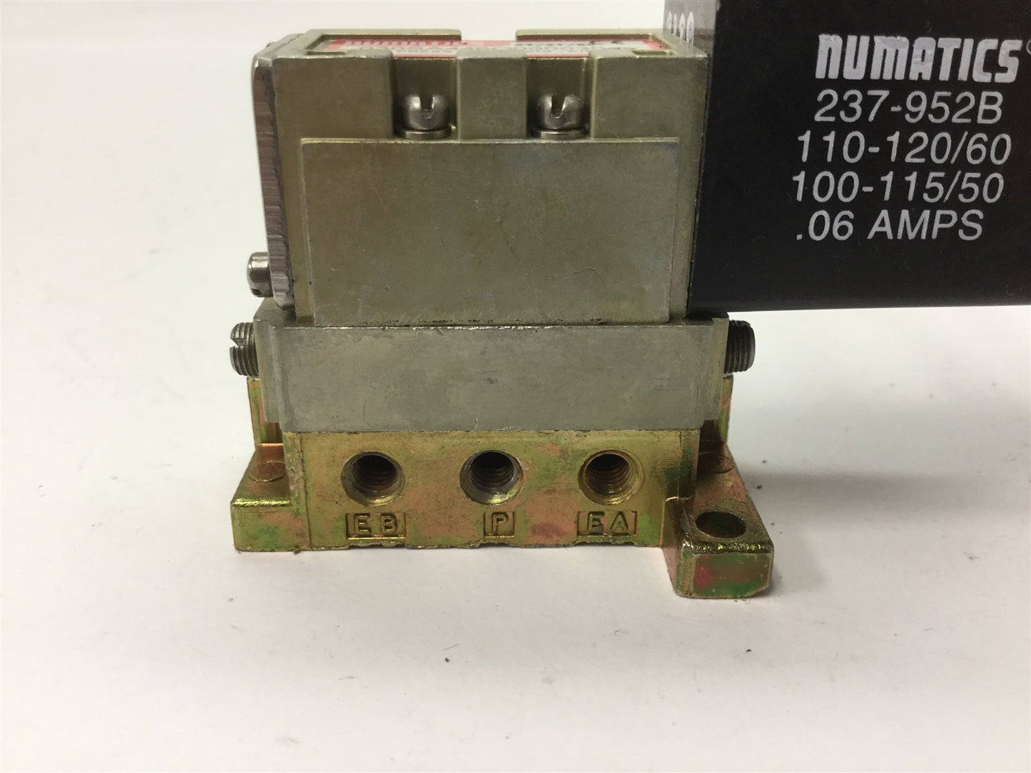 Used Numatics 030SA446O000030 Solenoid Valve, 2-Position 5-Port, Pressure 150psi Max