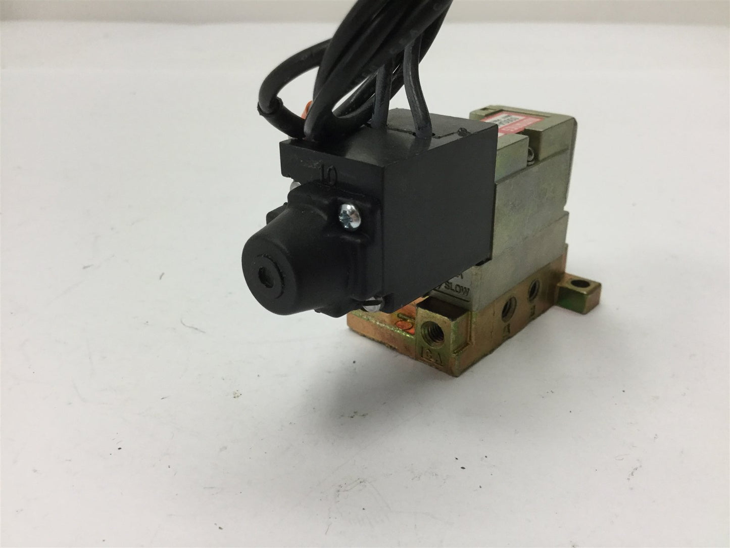 Used Numatics 030SA446O000030 Solenoid Valve, 2-Position 5-Port, Pressure 150psi Max
