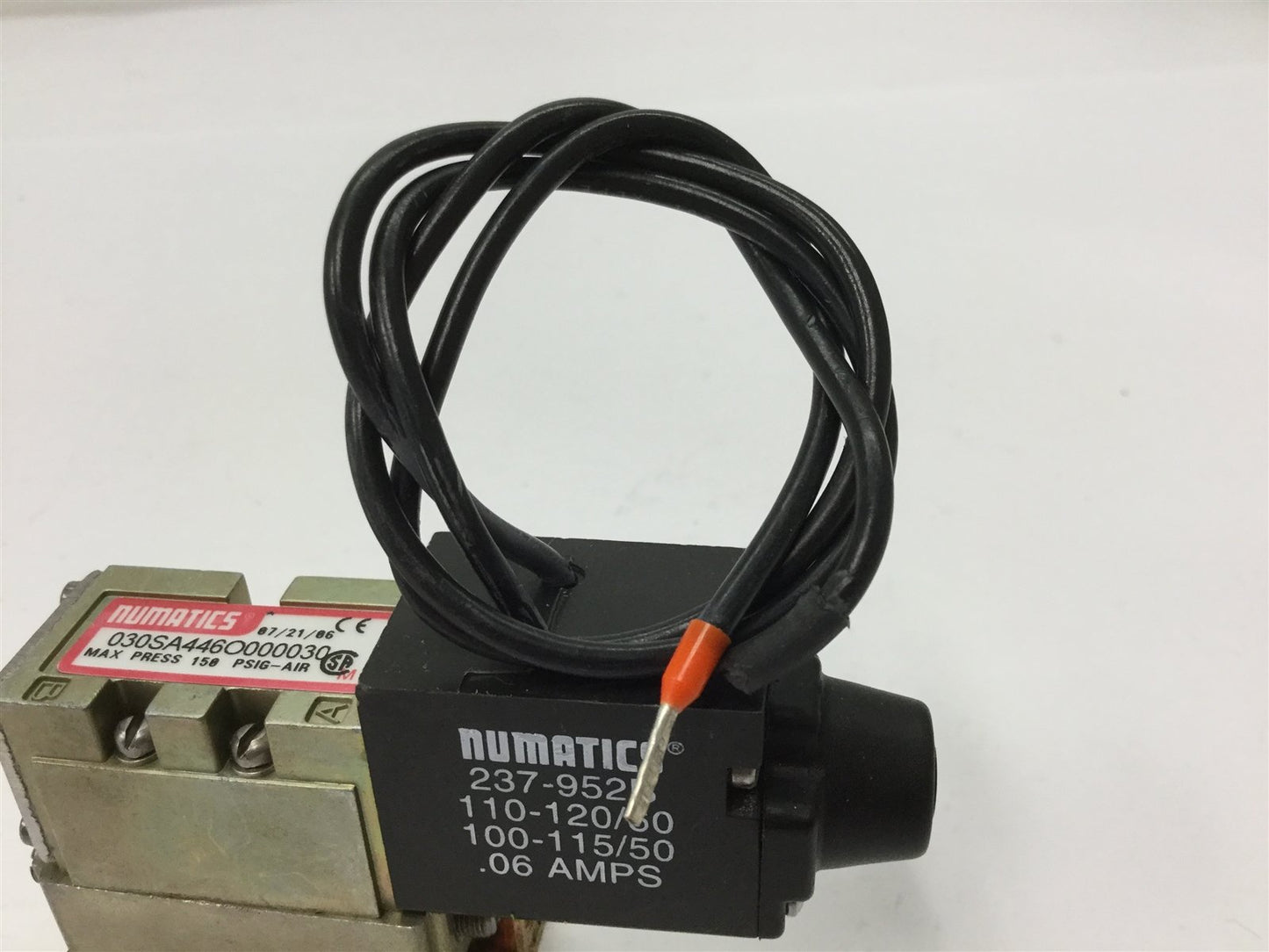 Used Numatics 030SA446O000030 Solenoid Valve, 2-Position 5-Port, Pressure 150psi Max