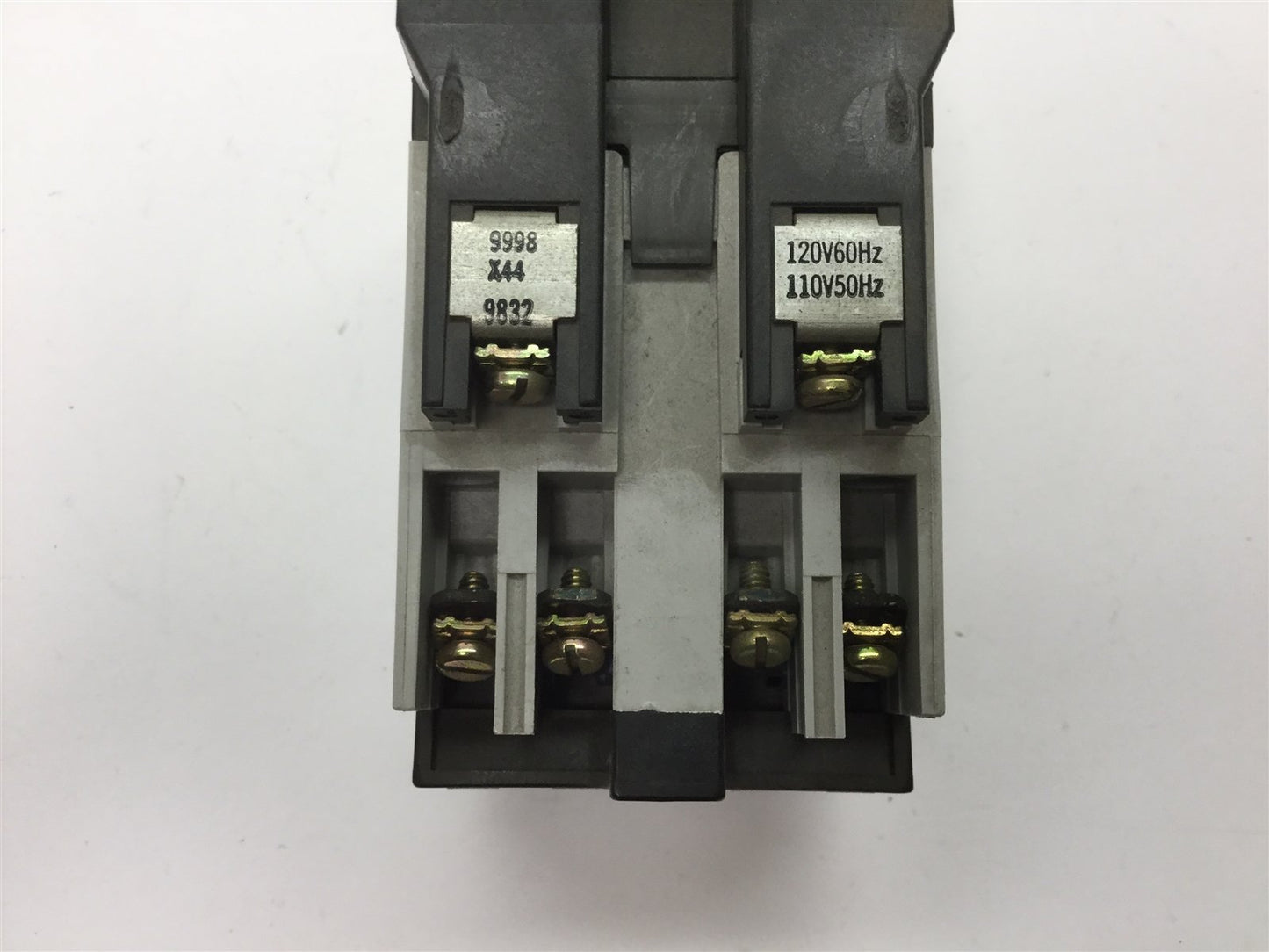 Used Square D 8501 XMO-40 Industrial Control Relay, 4-Pole, Coil: 110/120VAC 50/60Hz
