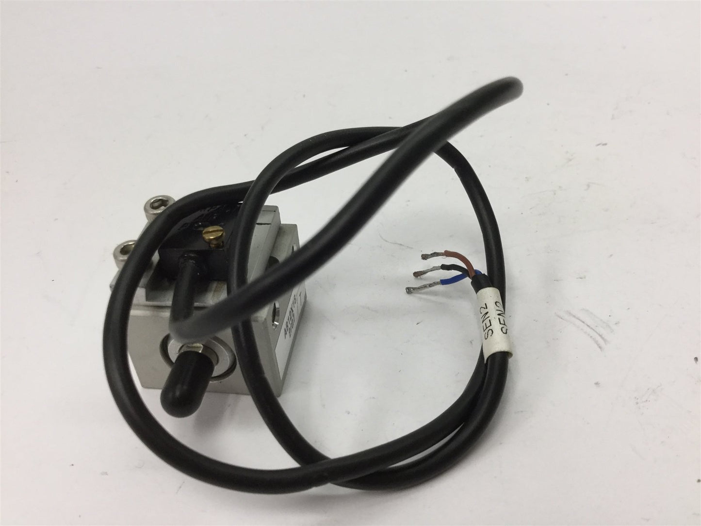 Used Compact AB12X18 Pneumatic Cylinder, Bore: 1/2", Stroke: 1/8", 10-32 Ports