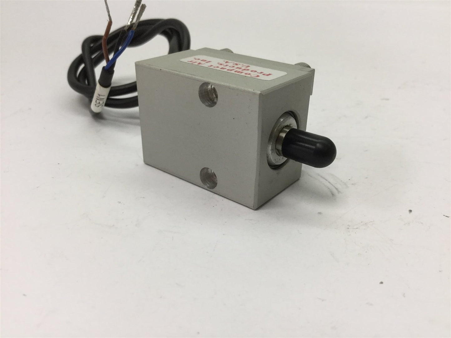 Used Compact AB12X12 Pneumatic Cylinder, Bore: 1/2", Stroke: 1/2", 10-32 Ports