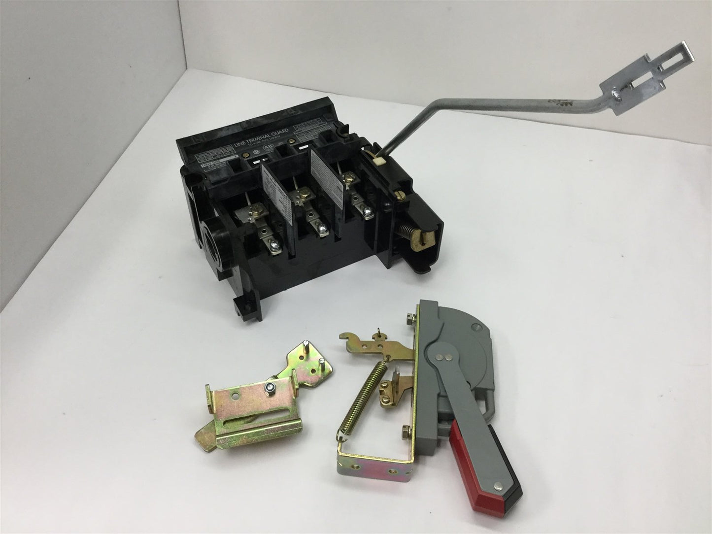 Used Allen Bradley 1494V-DS60 Disconnect Switch, 3-Pole, Rating: 60A 600VAC/250VDC