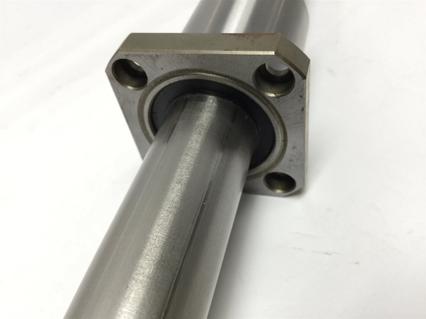 Used Nippon SWK-16GUU Flange Slide Bushing Ball Bearing 1" Bore, 36" Guide Shaft Rail