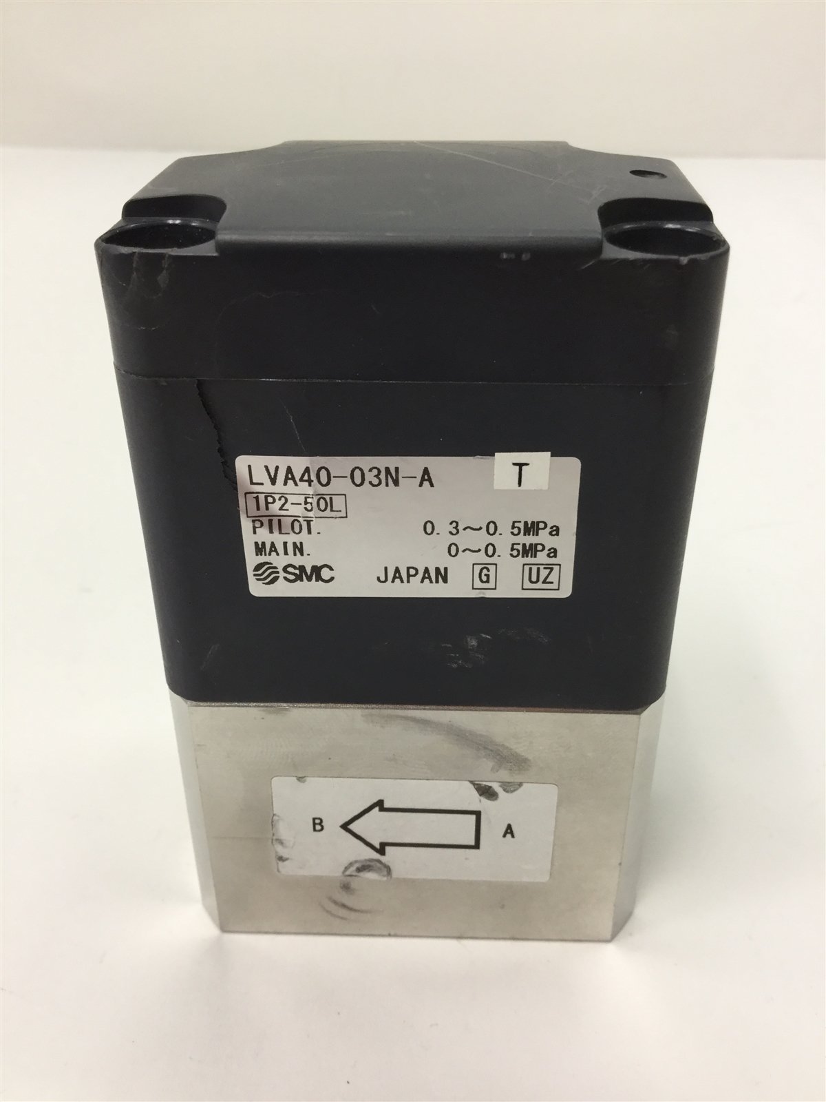 Used SMC LVA40-03N-A High Purity Chemical Valve, 3/8" NPT, *Damage to Plastic Housing