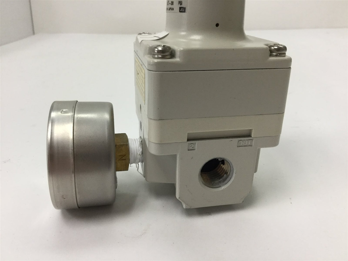 Used SMC IR2000-N02BG Precision Regulator, Input: 150psi Max, Output: 0.7-30psi