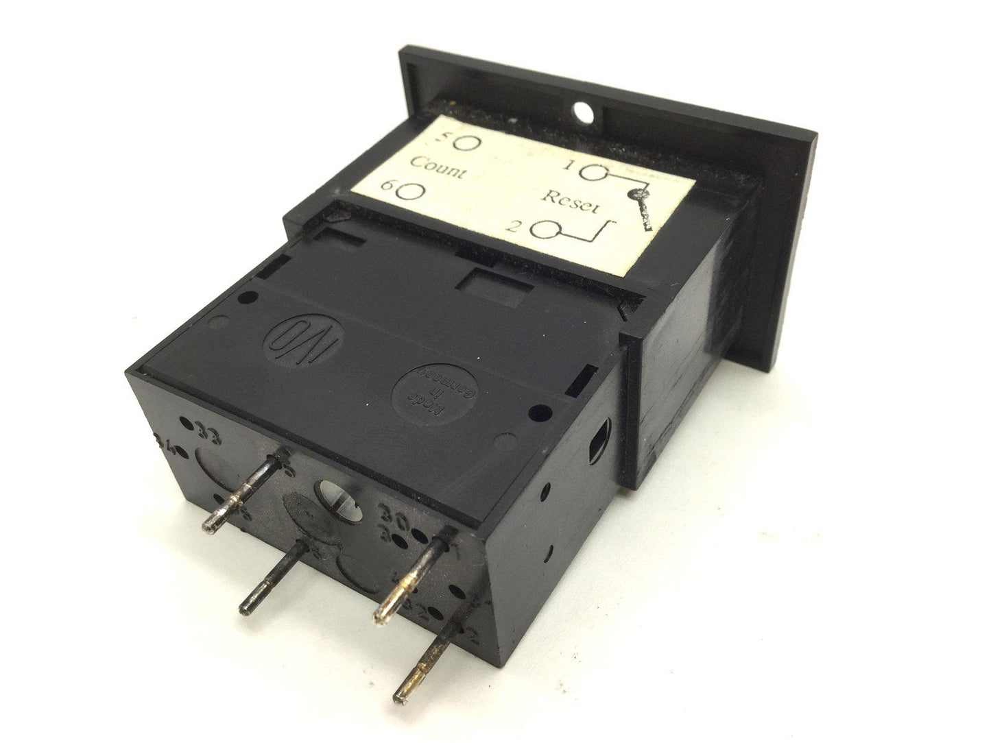 Used IVO Industries N103.030E Counter, Voltage: 24VDC,Input Frequency: 25Hz, 8 Digits