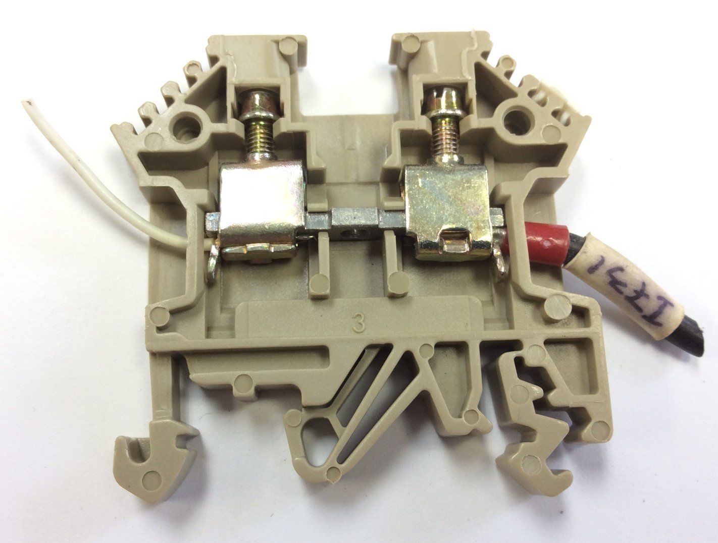 Used Lot of 50 Conta-Clip RK2.5-4 Screw Connection Terminal Blocks 600V 40A 22-10 AWG