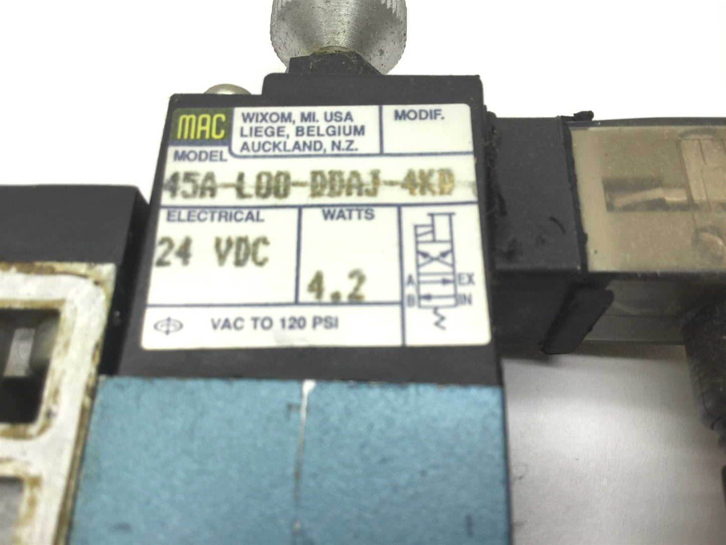 Used Lot of 16 Mac 45A-MAC-DDDJ-4KD Solenoid Valve, 2 Position 4 Way, 24VDC, 1/8 NPT