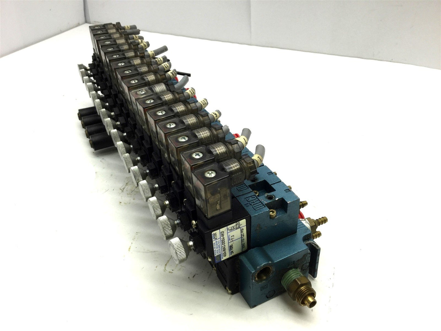 Used Lot of 16 Mac 45A-MAC-DDDJ-4KD Solenoid Valve, 2 Position 4 Way, 24VDC, 1/8 NPT