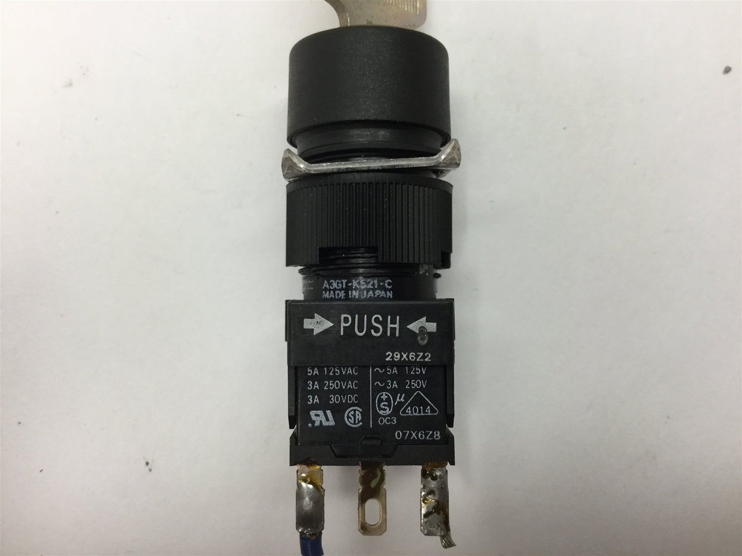 Used Omron A3GT-K521-C Key Selector Switch, 2-Position, Momentary, 1x N/O and 1x N/C
