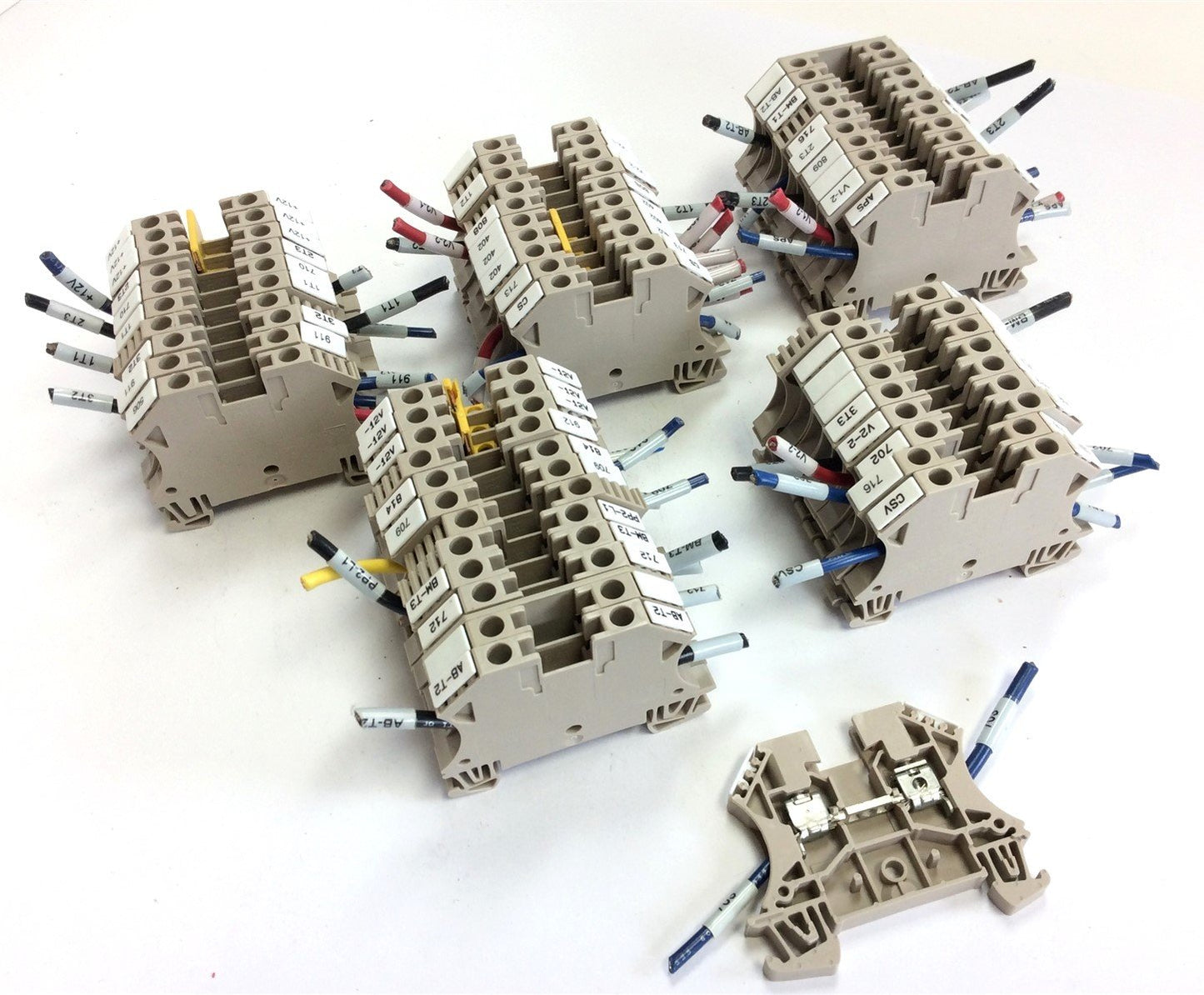 Used Lot of 50 Weidmuller WDU 4 Feed Through Screw Terminal Blocks 600V 35A 26-10 AWG