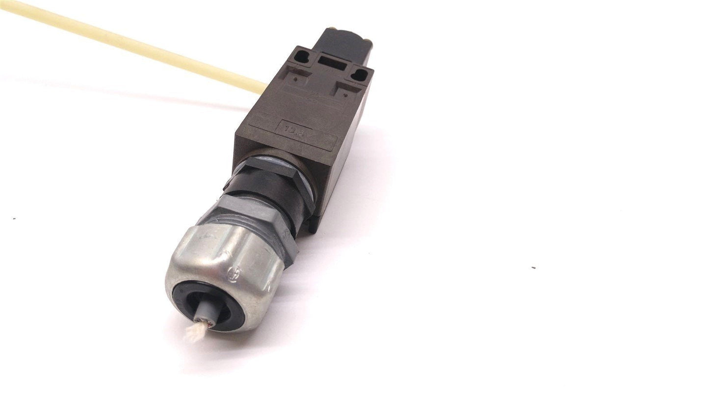 Used Schmersal TV10H 236-20z Position Switch Thermoplastic, 500V, 10A, Contacts: 2 NO