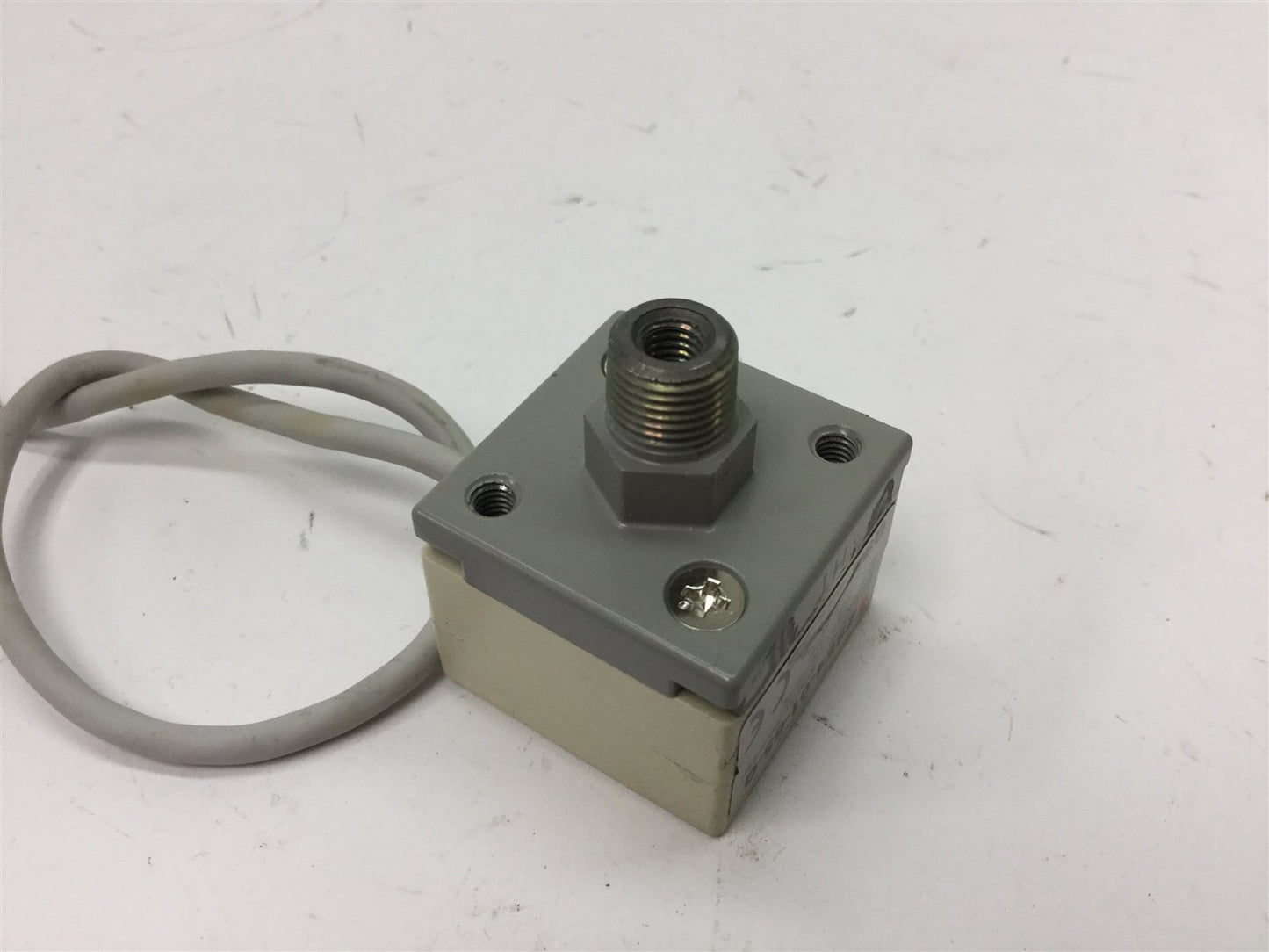 Used SMC ZSE4-01-65-Q Vacuum Switch, Pressure: -101kPa (-760mmHg), Supply: 12-24VDC