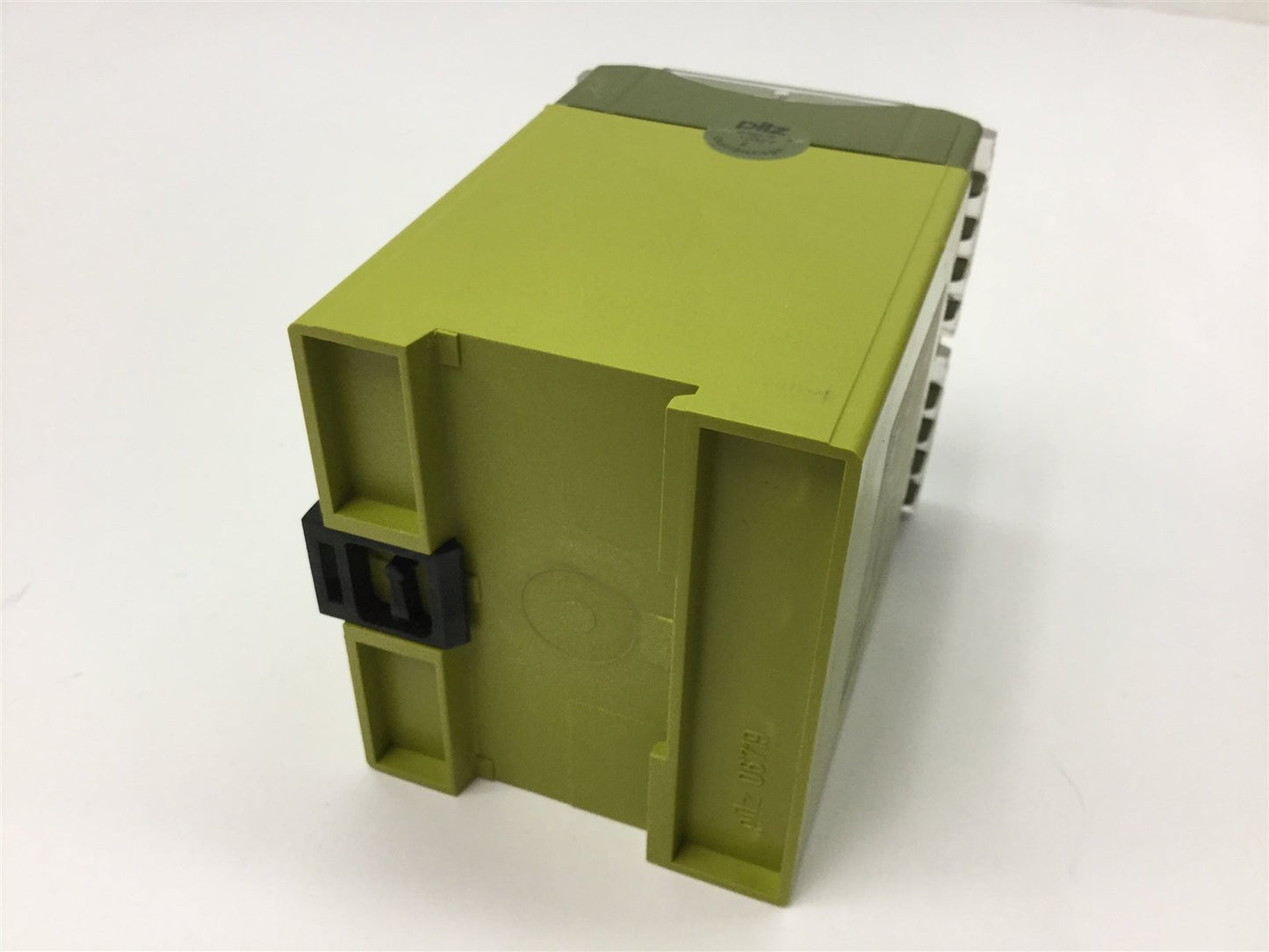 Used Pilz PNOZ 1 230 V AC 3S1Ö Safety Relay, Input: 230VAC 6VA, 3x N/O Contacts