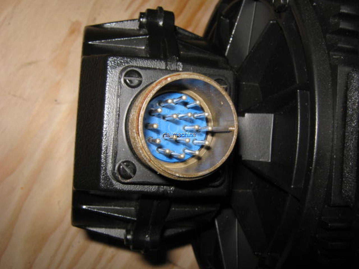 Used Reliance Electric B90H1010N-UZ AC Motor 0.75KW, 109-KG-CM, 5500RPM, 3PH, 35mm-OD