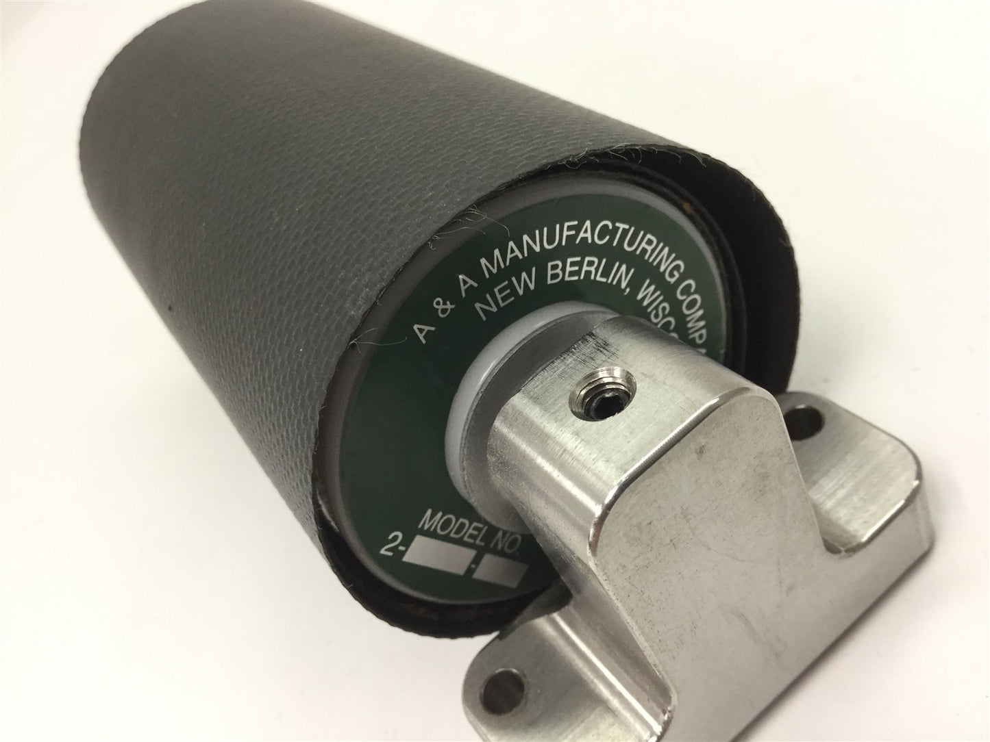 Used A & A Manufacturing Fabric Shade Roller, Diameter: 2", Roller Length: 4.25"