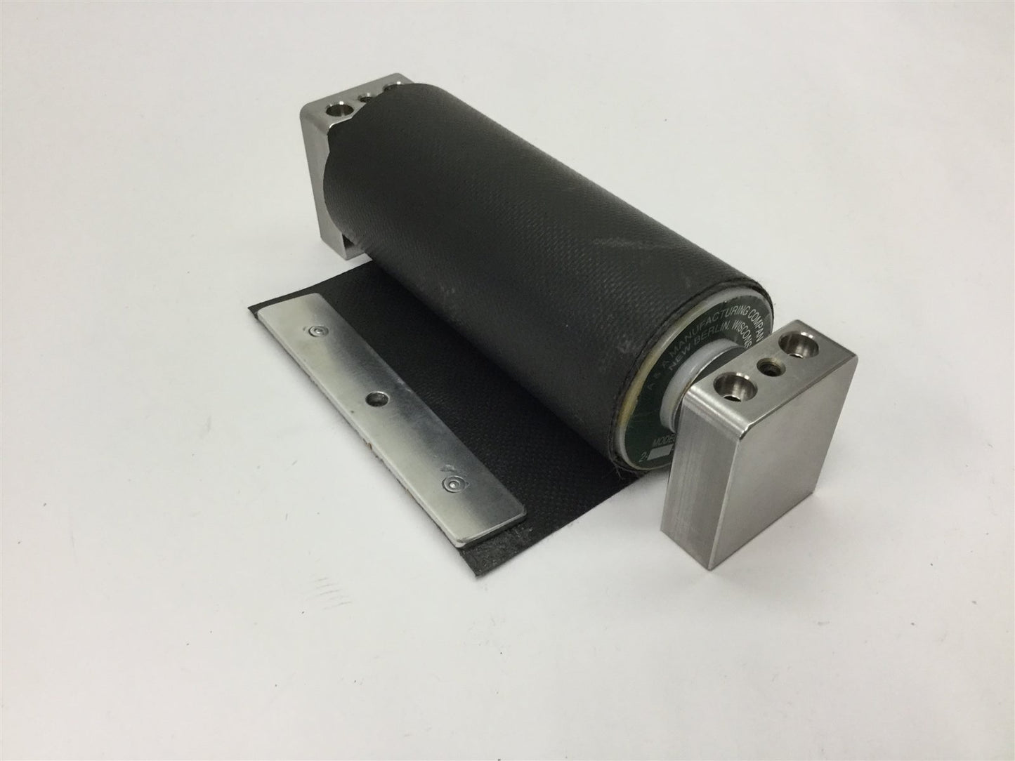 Used A & A Manufacturing Fabric Shade Roller, Diameter: 2", Roller Length: 4.75"