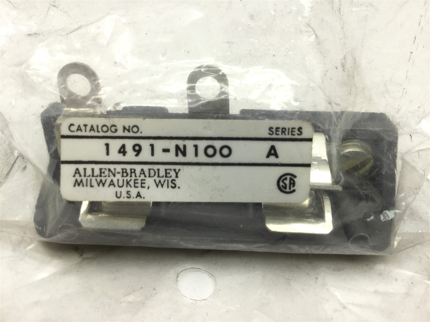 New Lot of 2 Allen Bradley 1491-N100 Fuse Block, Voltage: 250V, Amperage: 30A