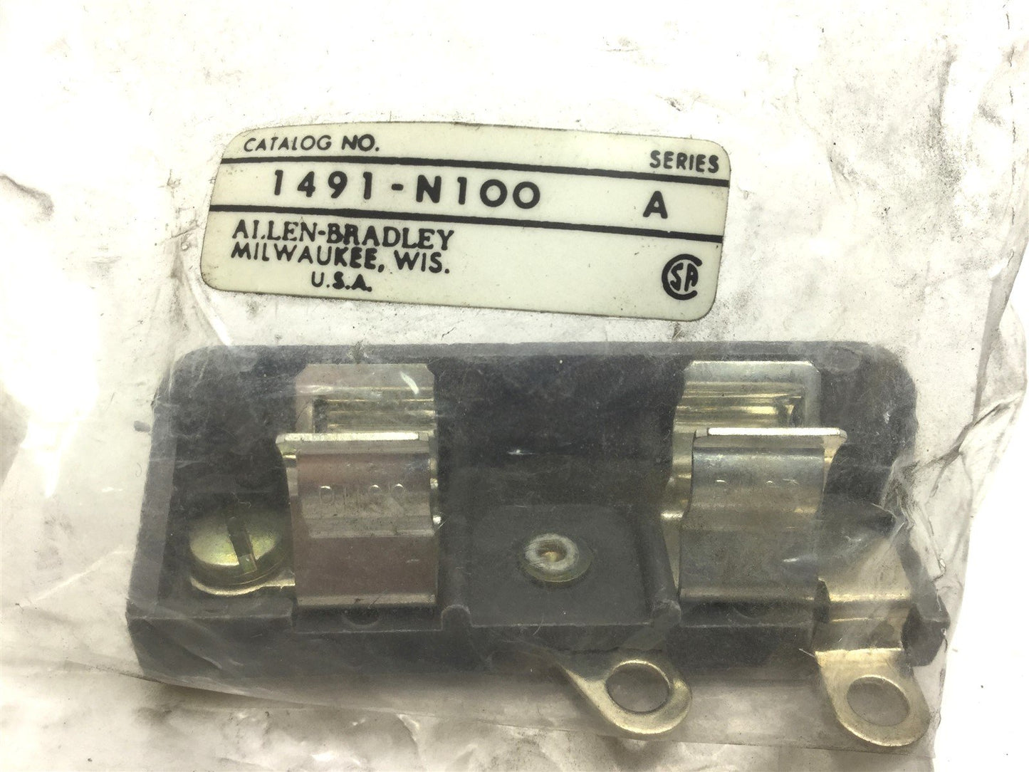 New Lot of 2 Allen Bradley 1491-N100 Fuse Block, Voltage: 250V, Amperage: 30A