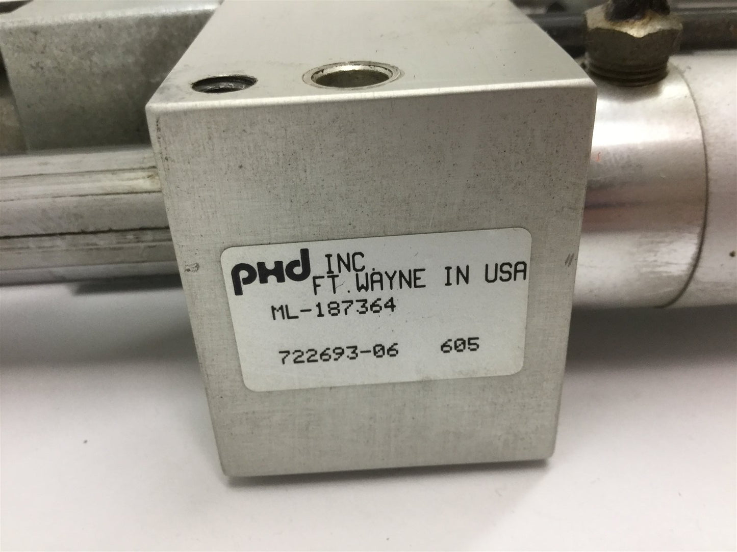 Used Phd ML-187364 Pneumatic Guide Cylinder, Stroke: 6.75", With Position Sensor