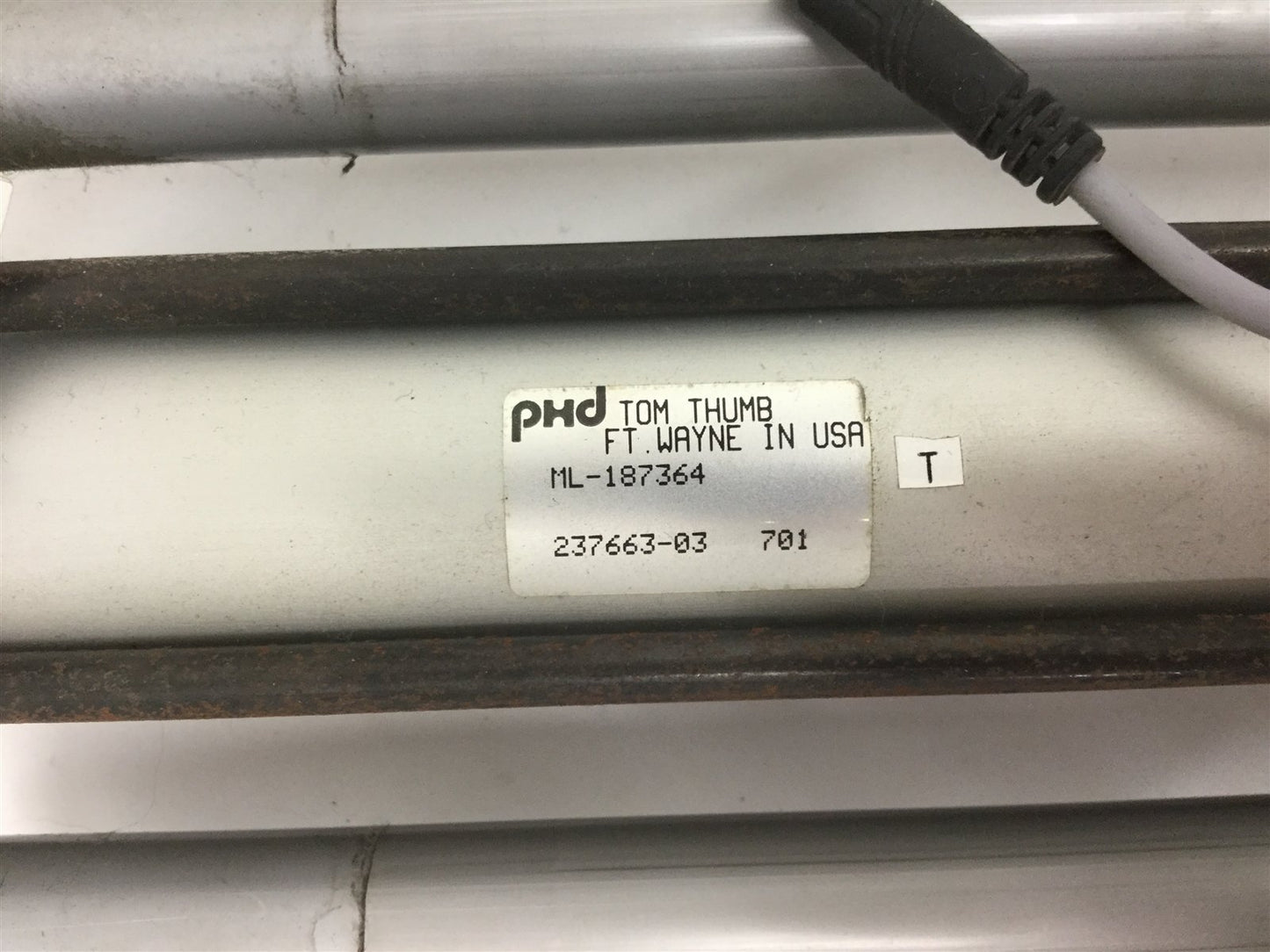 Used Phd ML-187364 Pneumatic Guide Cylinder, Stroke: 6.75", With 2x Position Sensors