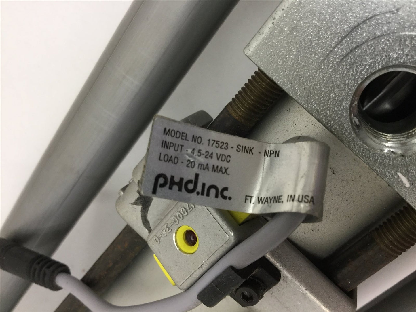 Used Phd ML-187364 Pneumatic Guide Cylinder, Stroke: 6.75", With 2x Position Sensors