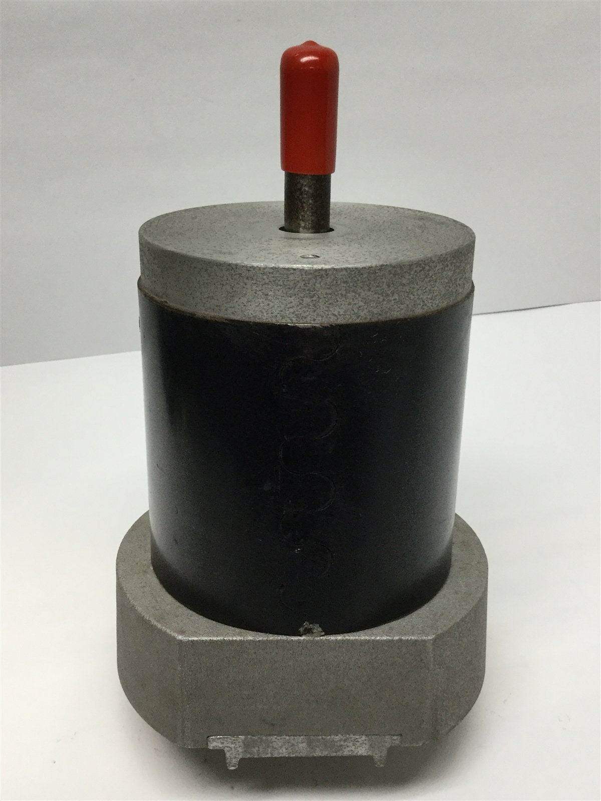 Used Tennant 4BA-00323 Permanent Magnet Motor 12VDC 40A 0.4HP, 1750RPM